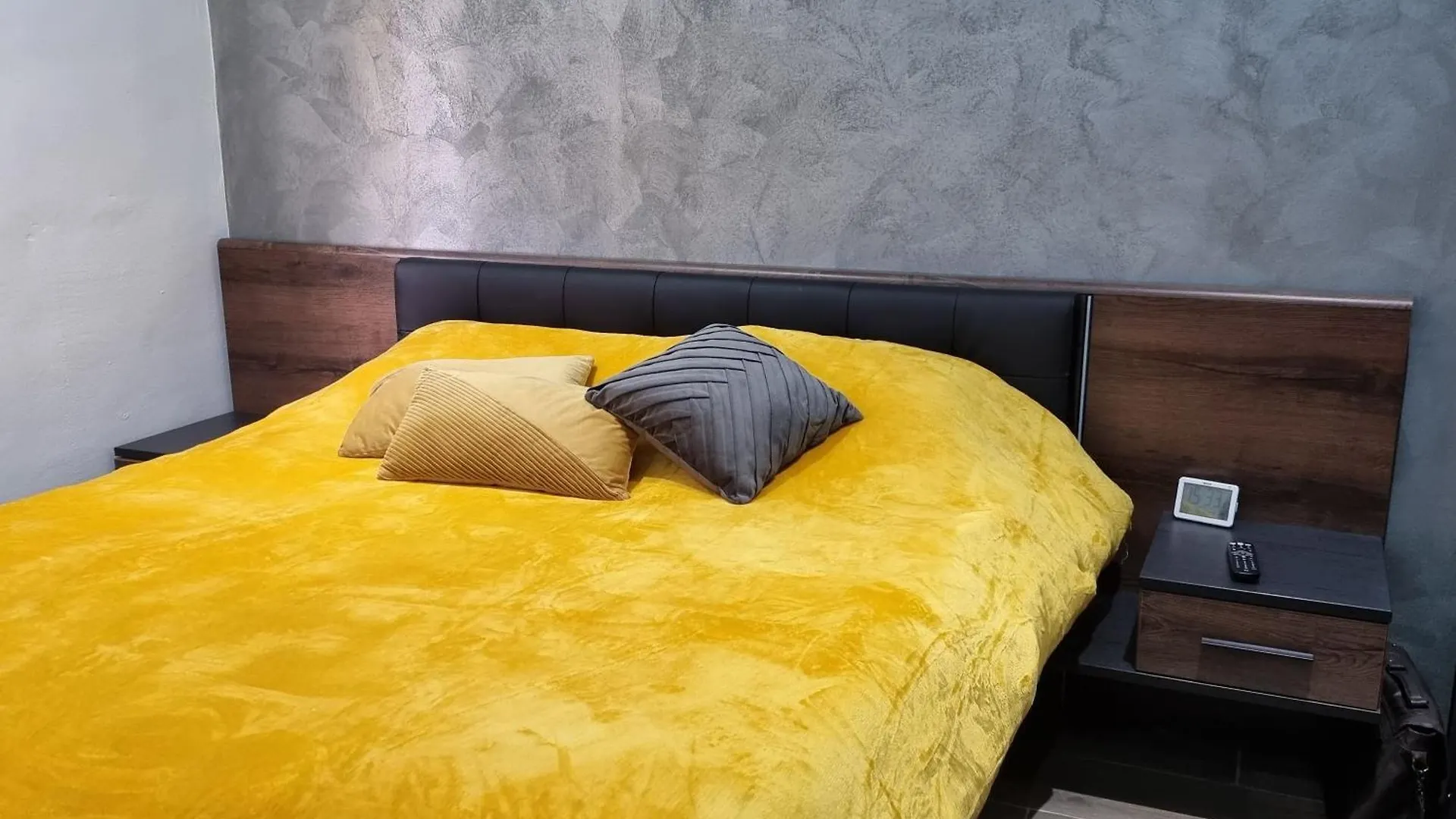 Homestay Luqa Premium Rooms